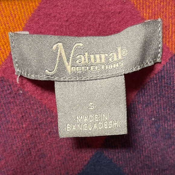 𝐍𝐚𝐭𝐮𝐫𝐚𝐥 𝐑𝐞𝐟𝐥𝐞𝐜𝐭𝐢𝐨𝐧𝐬- Small - Picture 3 of 3